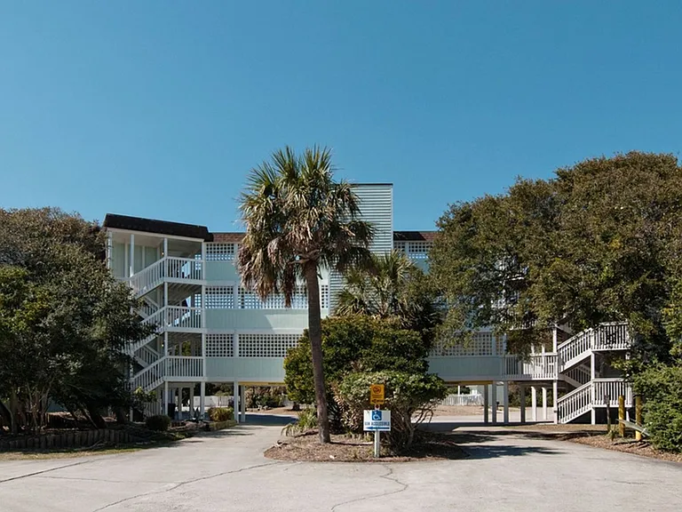 2302A Surfrider Cir — Photo 25