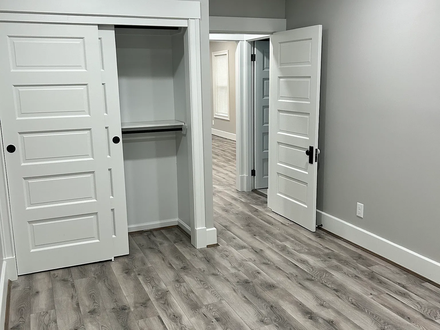 2 bed, 1200 sqft, $1,500 — Photo 3