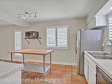 4th image of 3611 Las Colinas Dr APT D