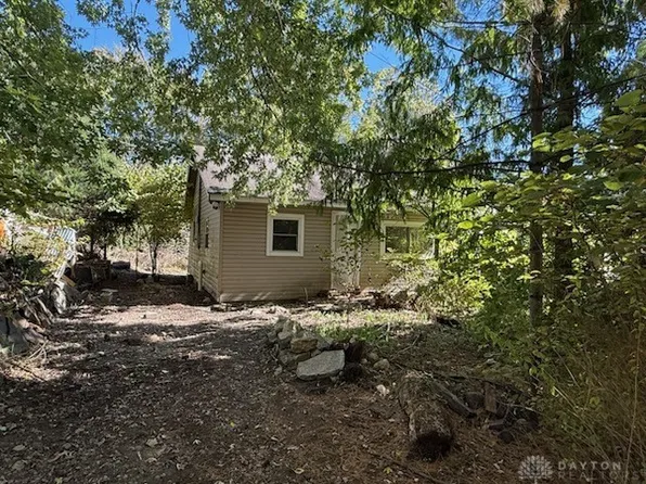 108 N Park Dr, Medway, OH 45341