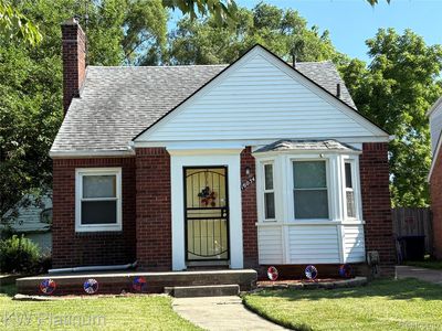 16054 Carlisle St, Detroit, MI, 48205