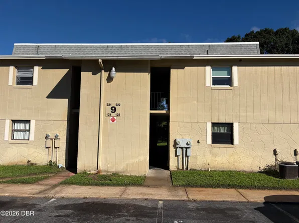 4304 London Town Rd #D122, Titusville, FL 32796
