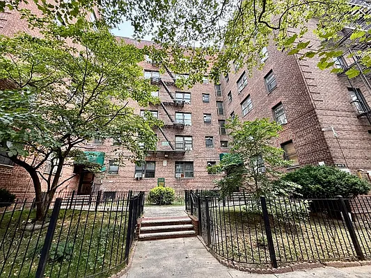 44-11 Mac Nish Street #5C