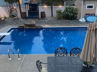 732 Leonardville Rd, Leonardo, NJ 07737