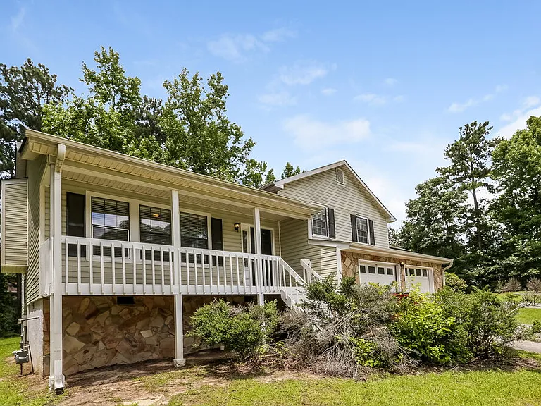 900 Turtle Bend Ln — Photo 3