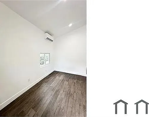 2 bed, 800 sqft, $2,496 — Photo 4
