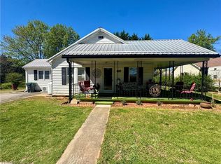 1953 Boone Trl, North Wilkesboro, NC 28659