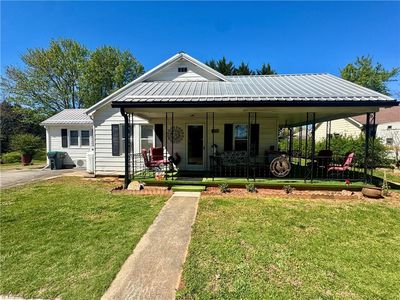 1953 Boone Trl, North Wilkesboro, NC, 28659