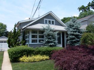 2848 Cherry Ct, Oceanside, NY 11572