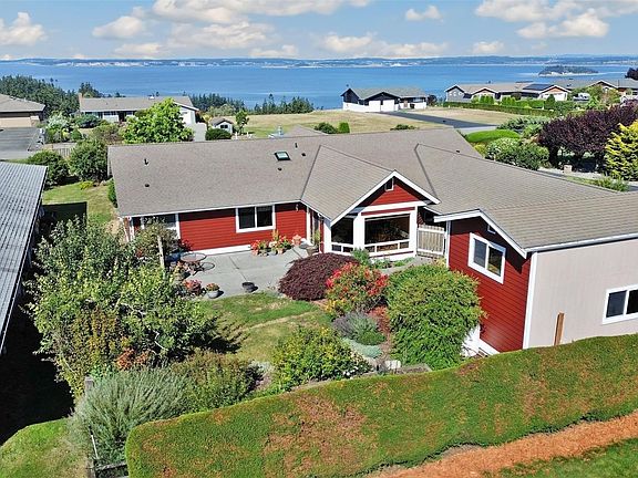 2nd image of 920 Karen Ann Drive