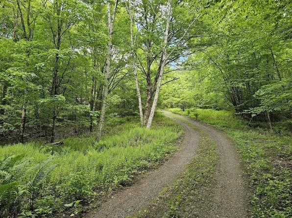 119 Buffam Rd, Pelham, MA 01002