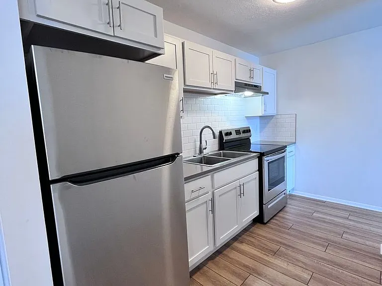 Acres Crossing Apartments — Photo 53