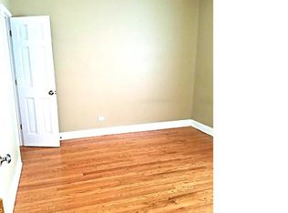 7402 S Coles Ave #1, Chicago, IL 60649