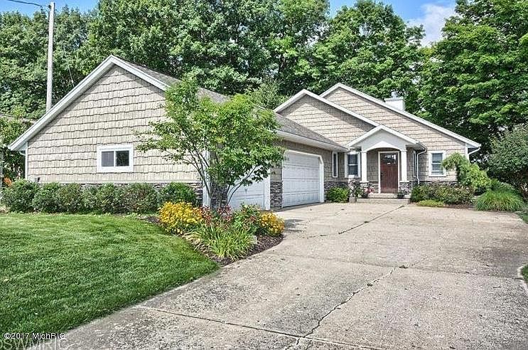 1st image of 6661 N Noffke Dr