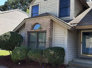 742 S Lake Cir, Chesapeake, VA 23322