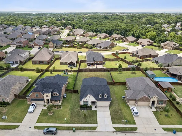 540 Winnetka Dr, Oak Pt, TX 75068