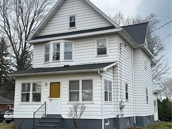 2nd image of 5204 Abbott Rd