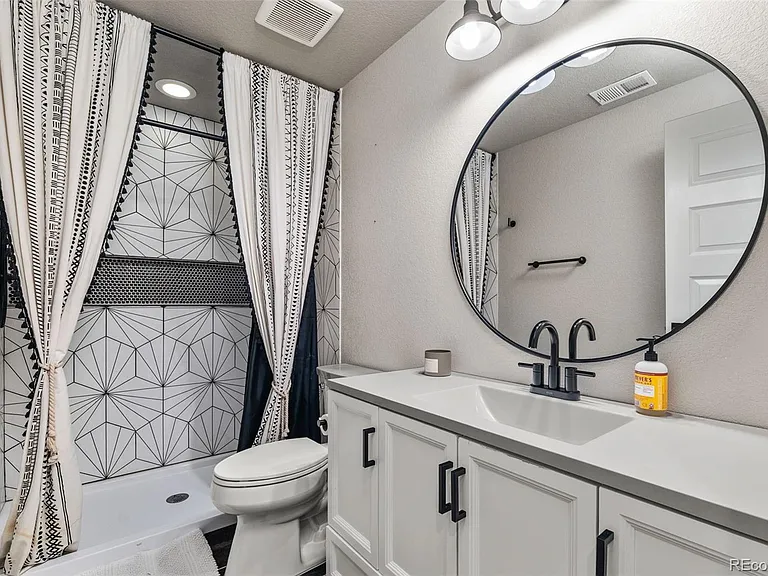 25537 E Alder Dr — Photo 40