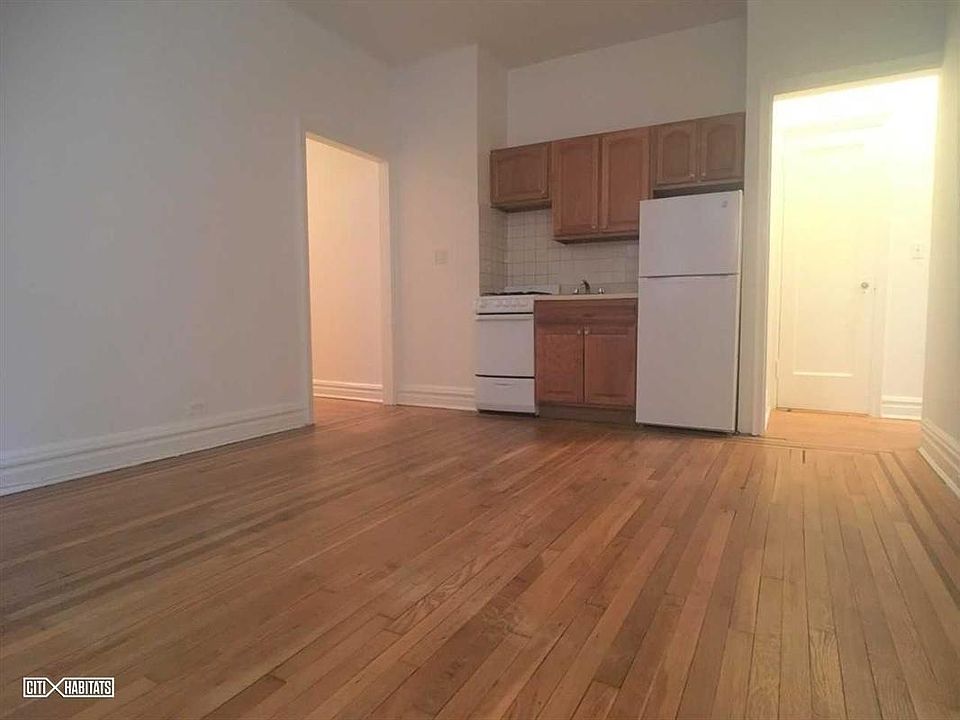 1st image of 3121 29th St APT 1B