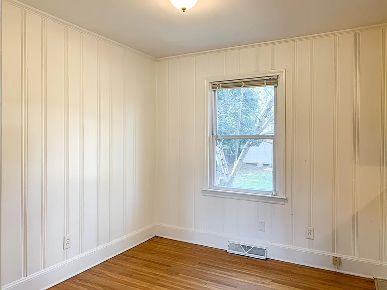 dining area window