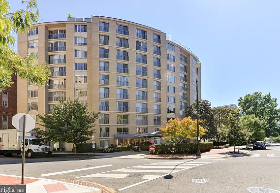 4th image of 1239 Vermont Ave NW APT 205