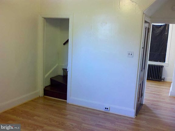 5th image of 1403 Sellers St