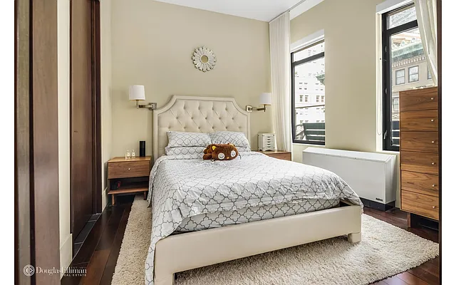 Rented by Douglas Elliman | media 17