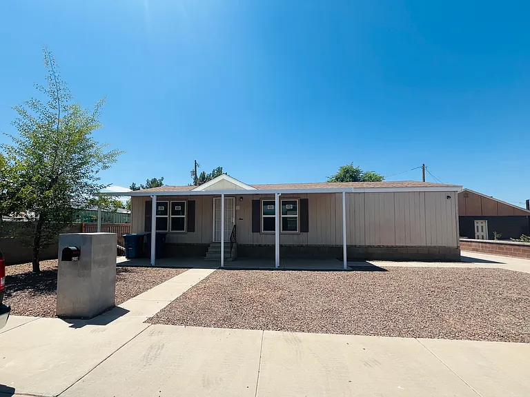 4219 W Pecan Rd — Photo 1