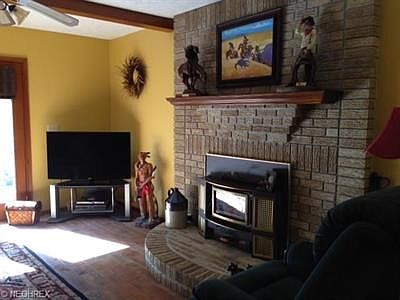 4th image of 46353 Seville Ln