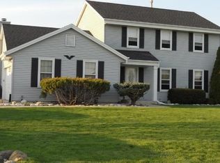 28844 Golden Cir, Waterford, WI 53185