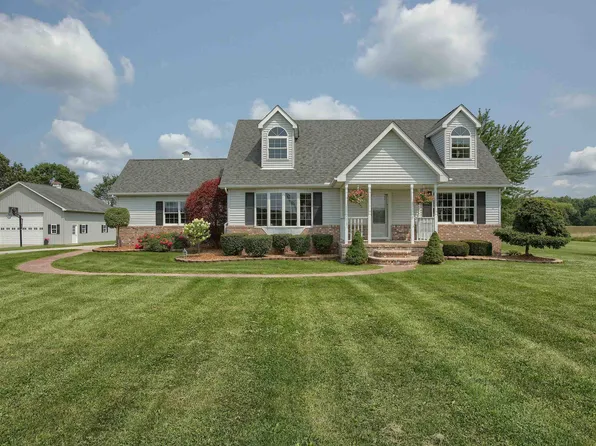 7372 Springborn Rd, China, MI 48054