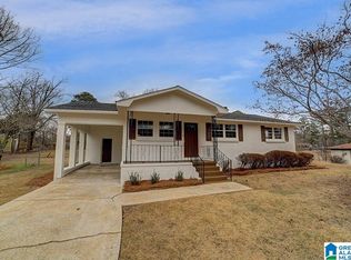 1706 Greenbriar Dr, Fultondale, AL 35068