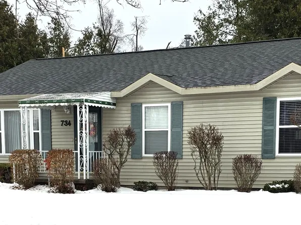 734 Clinton St, Alpena, MI 49707