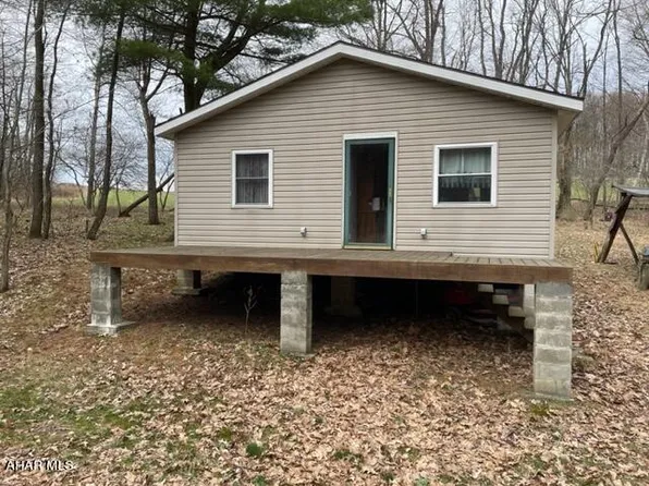 5717 Ridge Rd, La Jose, PA 15753