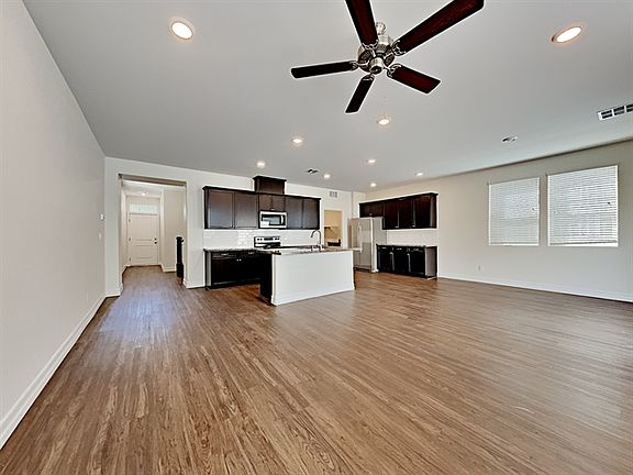 3rd image of 6130 W Haleh Ave