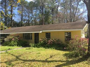 420 Brownsville Rd, Apalachicola, FL 32320
