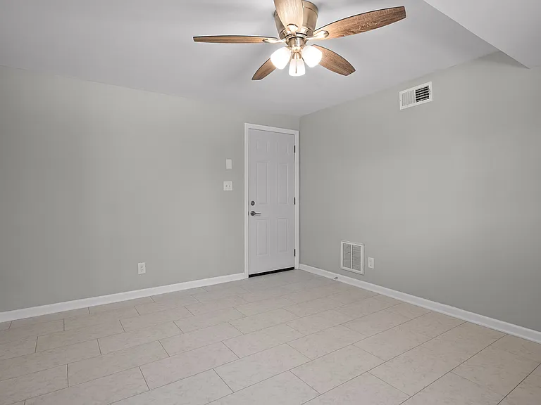 19 Johnson Blvd #21 — Photo 17