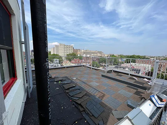 Rented by Delmark Realty LLC | media 29