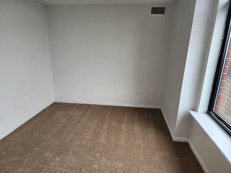 700 1st St #9Q — Photo 4