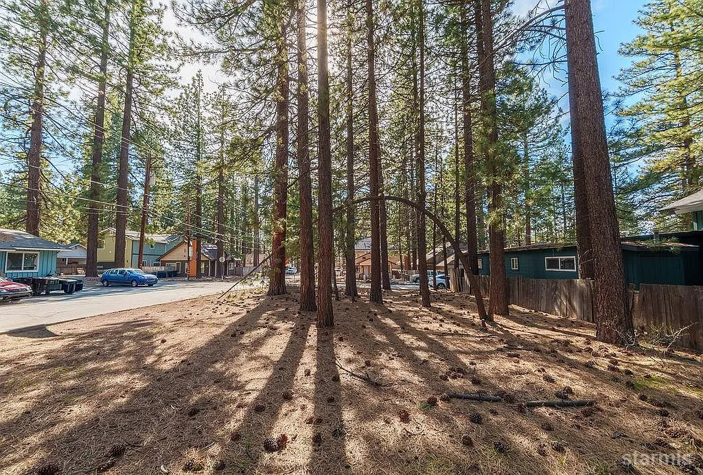2635 Chris Ave photo 1