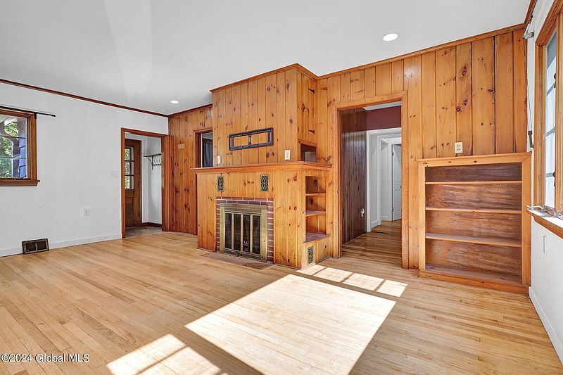 4th image of 70 Glenridge Road