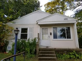 550 Woodlawn St SE, Grand Rapids, MI 49507