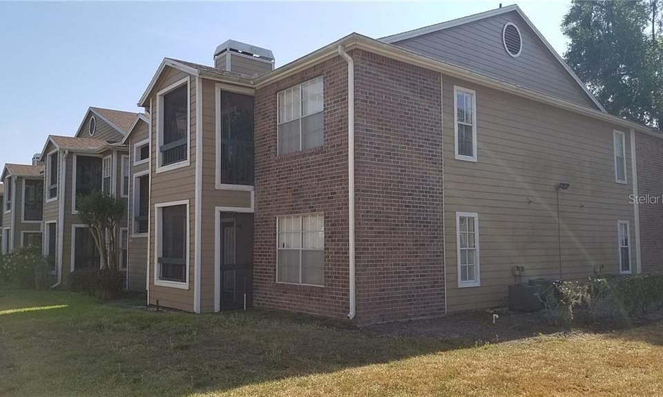 1st image of 4401 Thornbriar Ln APT 102