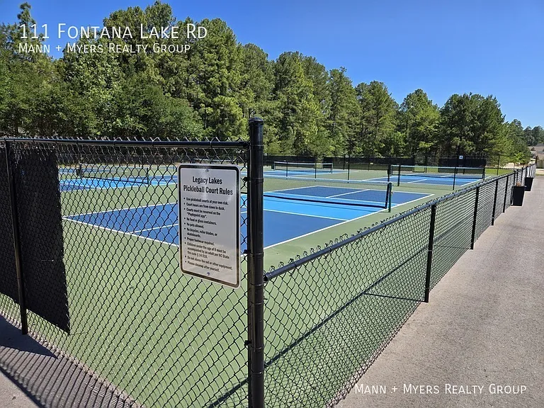 111 Fontana Lake Rd — Photo 36