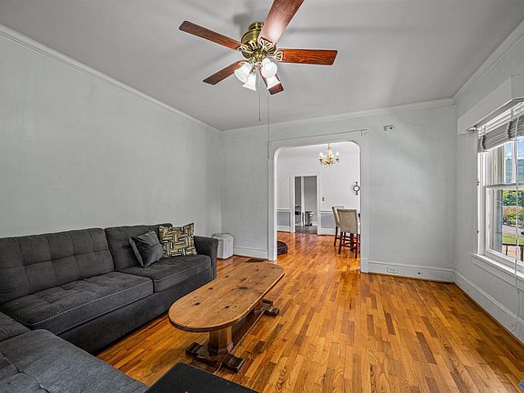 3rd image of 311 8th St NW