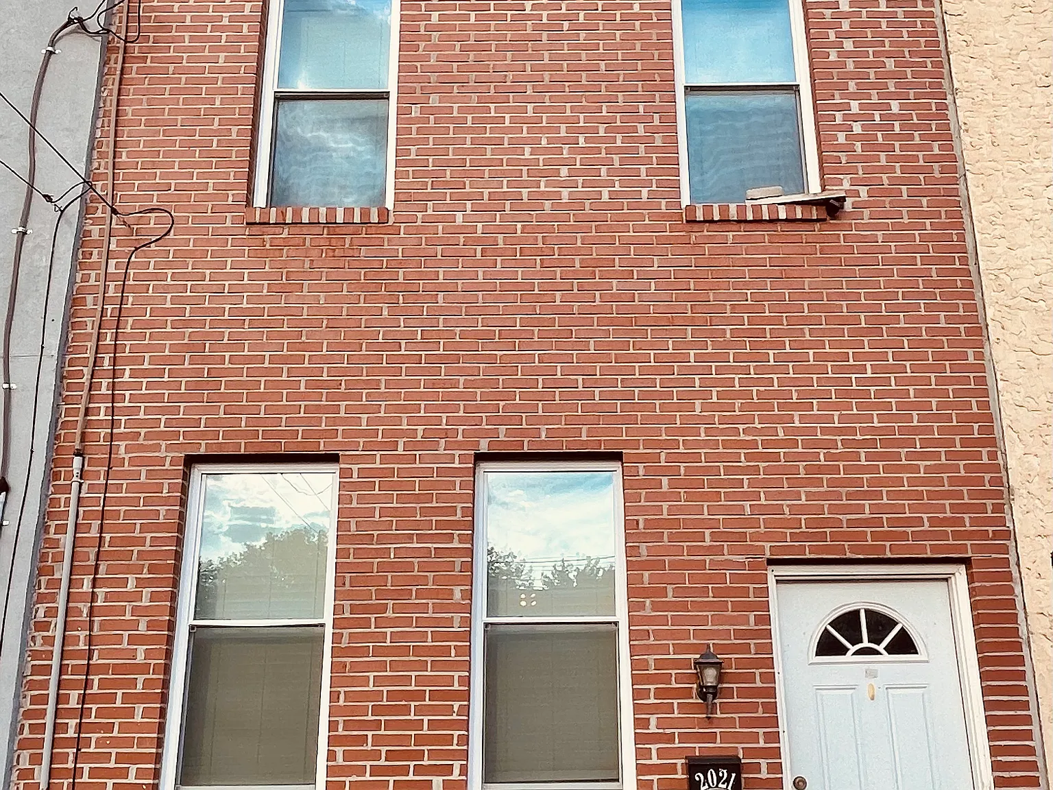 2021 E Stella St — Photo 1