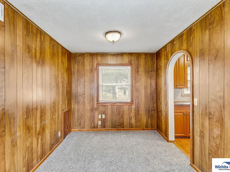 2219 N Estelle St — Photo 4