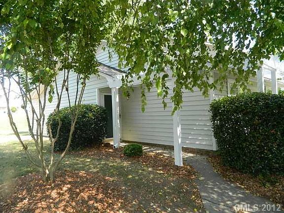 2nd image of 406 Heritage Pkwy #406