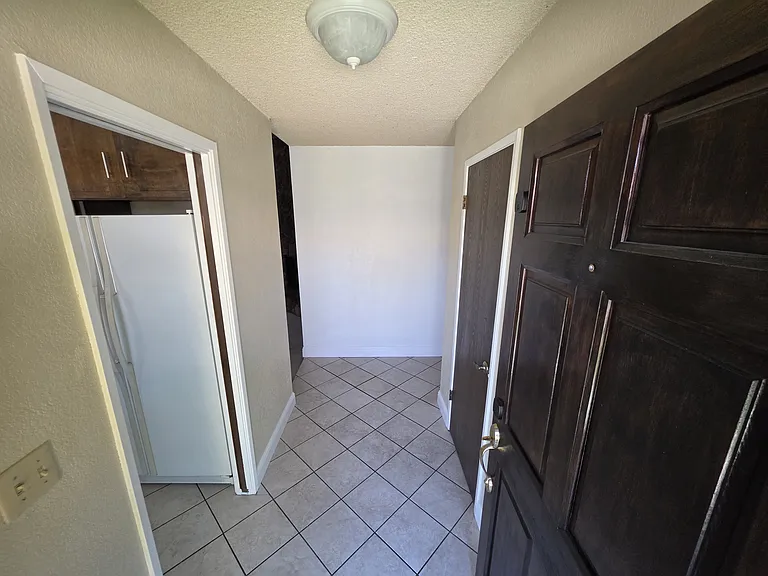 1144 Porter Ave — Photo 5