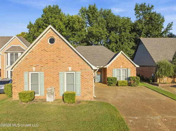 358 Fairway Oaks Dr, Hernando, MS 38632